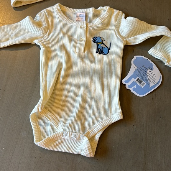 Little Beginnings - 3 piece set (Henley Bodysuit, Hat and Jogger Pant) - Picture 3 of 5